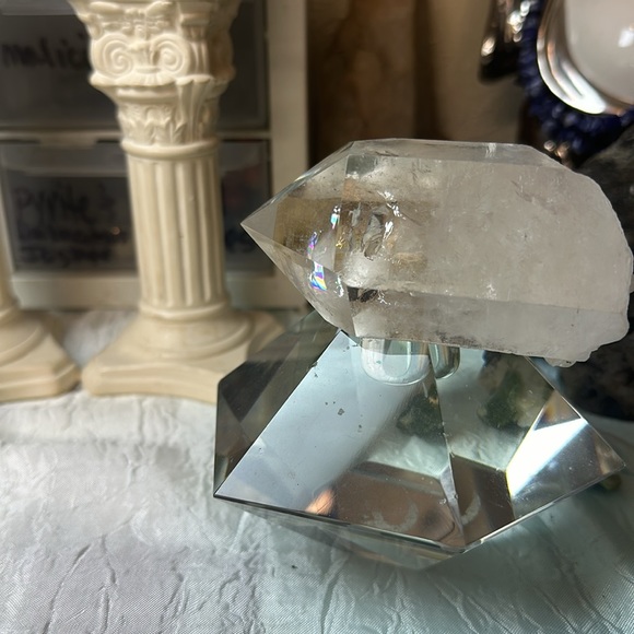 Natural quartz phantom, rainbows, crystal points,4" long 46mm 275g - Picture 4 of 5